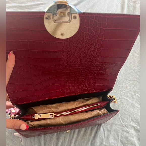 RARE AUTHENTIC MAISON HÉRITAGE COW LEATHER RED CROSSBODY PURSE ❤️ NWT !!! - Picture 5 of 15